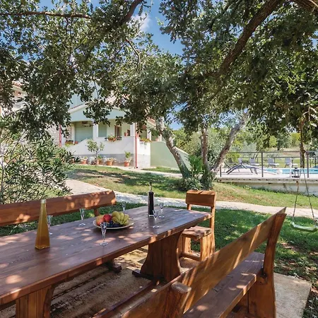 1 Bedroom Pet Friendly In Kanfanar