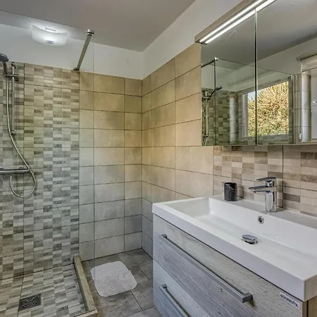 1 Bedroom Pet Friendly In Apartman Kanfanar